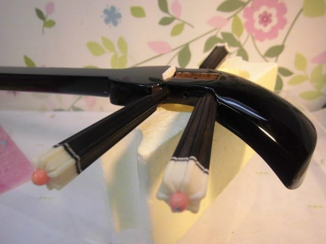 沖縄三線専用 本珊瑚 カラクイ 三本セット 黒檀カラクイに本珊瑚を冠